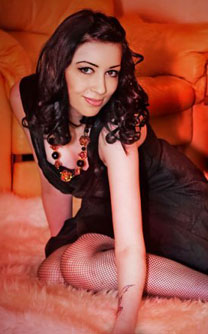 photos of pretty girl - agency-scams.com