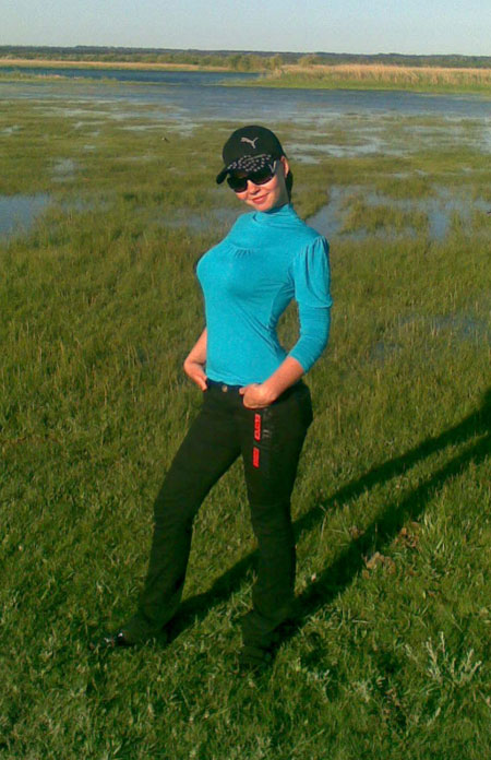 agency-scams.com - pretty little girl