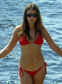 agency-scams.com - woman friend