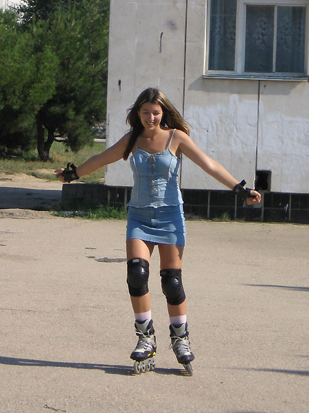 agency-scams.com - woman friend