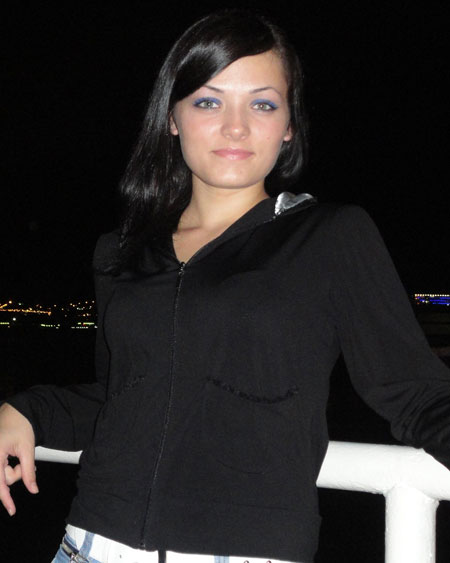 agency-scams.com - woman lonely